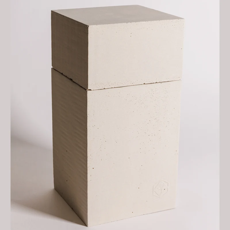 Urne rectangulaire en béton