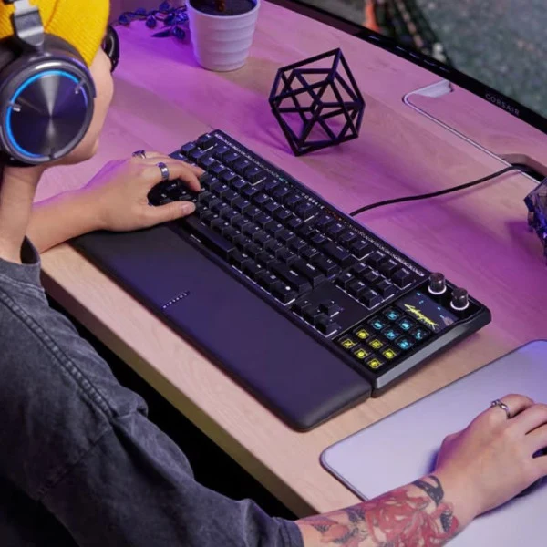 Corsair GALLEON 100 SD RGB Noir (MLX Pulse)