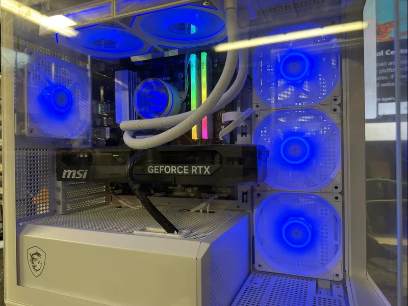 PC Gaming RTX 5070 Ti 16 Go – Intel i7-12700KF – 32 Go – SSD NVMe 1 To
