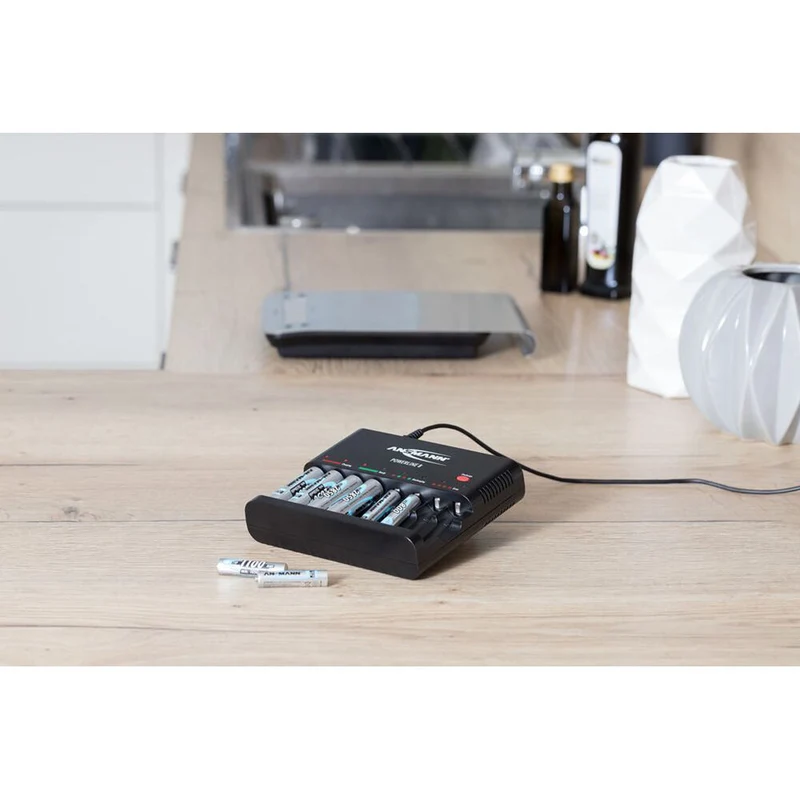 Cargador Ansmann Powerline 8 bahías para AA / AAA NiMH recargables (Negro)