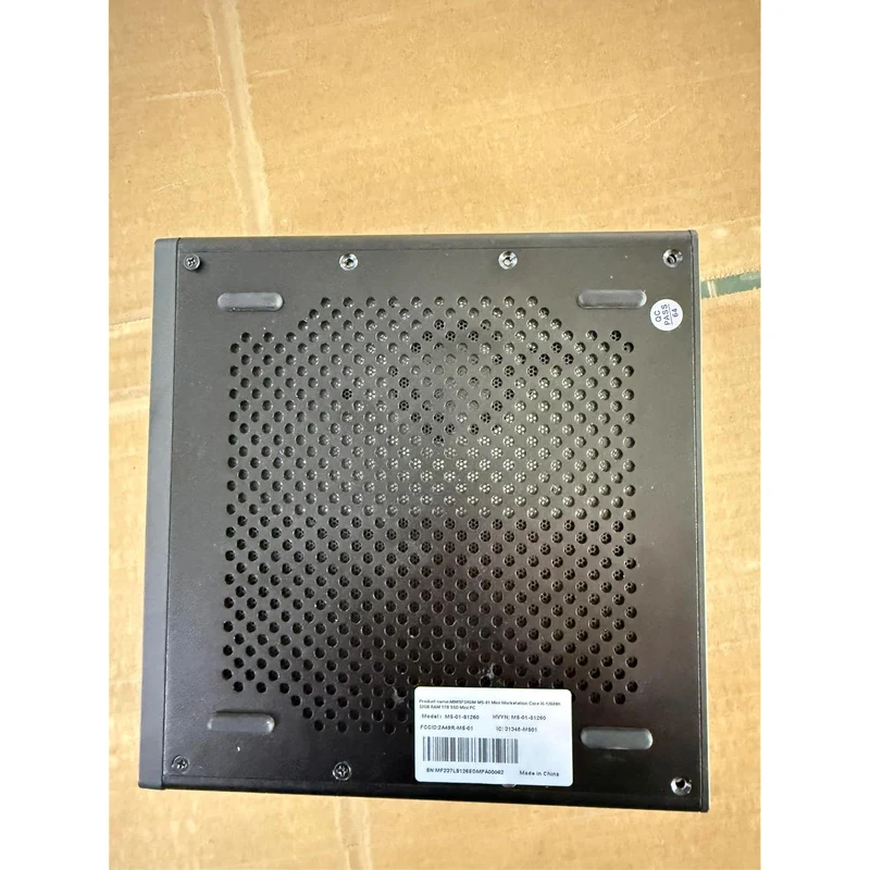 Mini PC Minisforum MS-01 32 GB RAM 1 TB SSD, con Intel Core i5-12600H