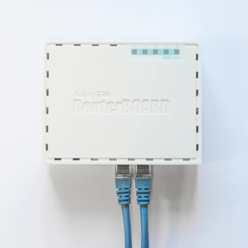 Router MikroTik hEX RB750Gr3 5-Port Gigabit Ethernet Router