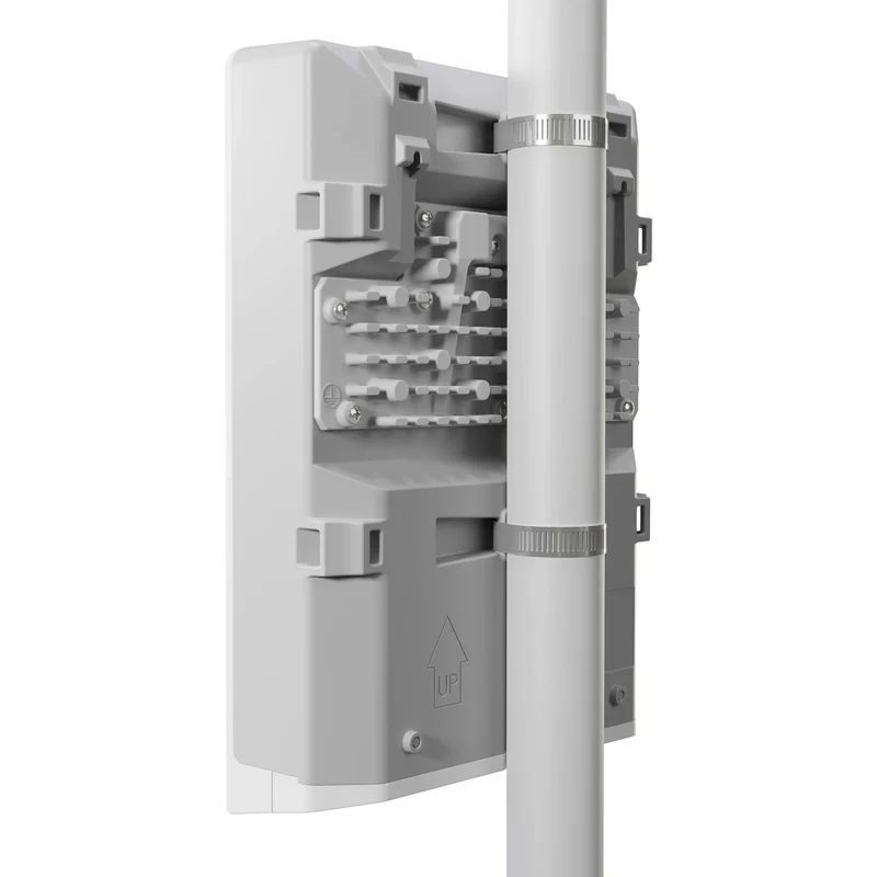 Switch de Red MikroTik netPower 16P 16-Port Gigabit PoE+ Compliant Outdoor Managed Network Switch
