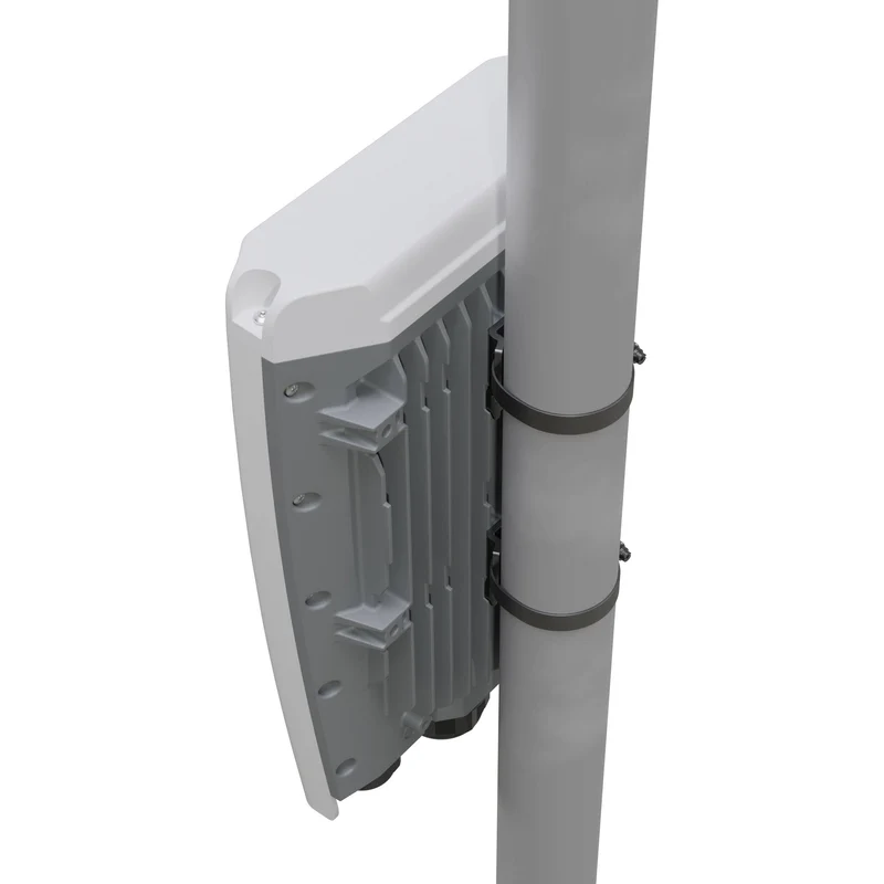 Switch de Red MikroTik CRS504-4XQ-OUT 4-Port 100G QSFP28 Managed Outdoor Network Switch
