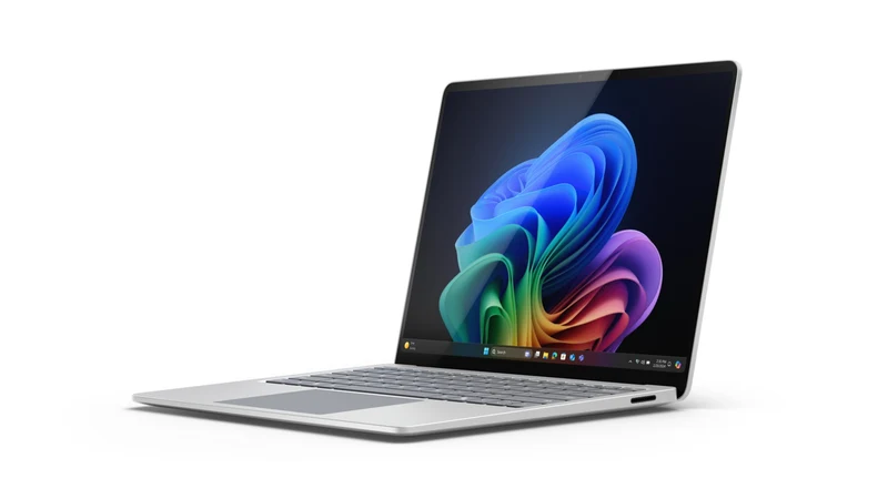 Laptop Microsoft Surface Laptop for Business 13.8", Qualcomm Snapdragon 12 Núcleos, 16GB DDR5, 512 GB SSD, Qualcomm Adreno, Copilot+ PC, Táctil