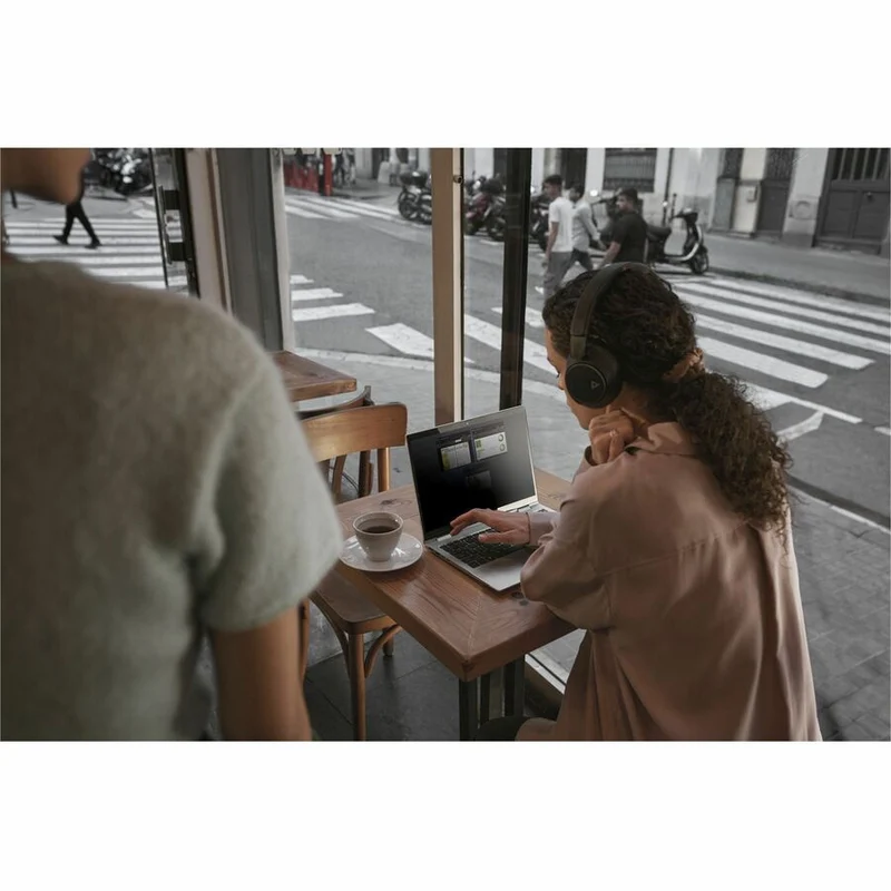 Laptop HP EliteBook, AMD AMD Ryzen AI 7 350 8 Núcleos, 32GB DDR5, 512 GB SSD, Radeon 860M
