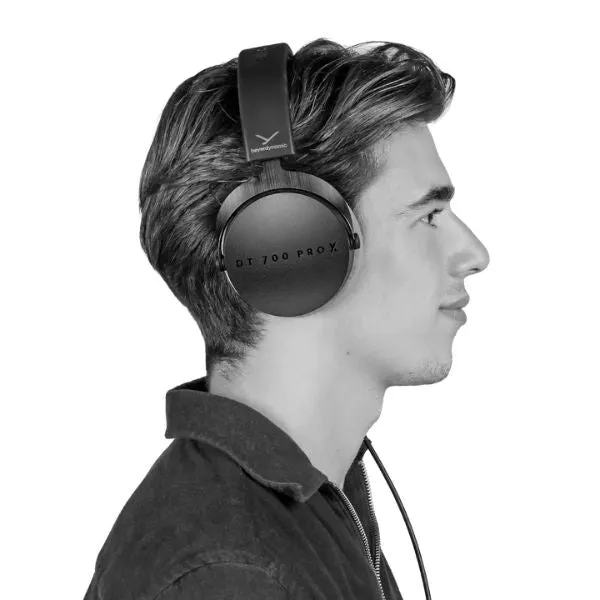 Audífonos Beyerdynamic DT 700 PRO X Over-Ear Profesionales Cableados - Negro - 737704