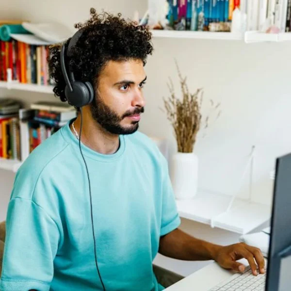 Audífono Logitech Zone 2 Wired USB Type-C Headset - Gris - 981-001612