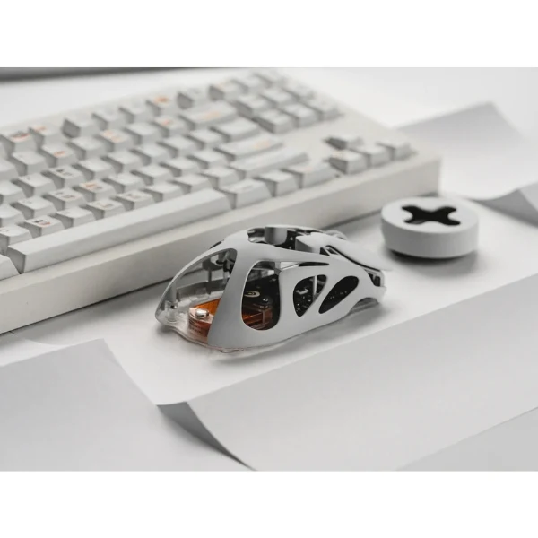 Mouse gaming inalámbrico Angry Miao Infinity Cloud White con sensor PAW3950 y polling 8000Hz - AM30 WH - Blanco