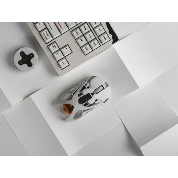 Mouse gaming inalámbrico Angry Miao Infinity Cloud White con sensor PAW3950 y polling 8000Hz - AM30 WH - Blanco